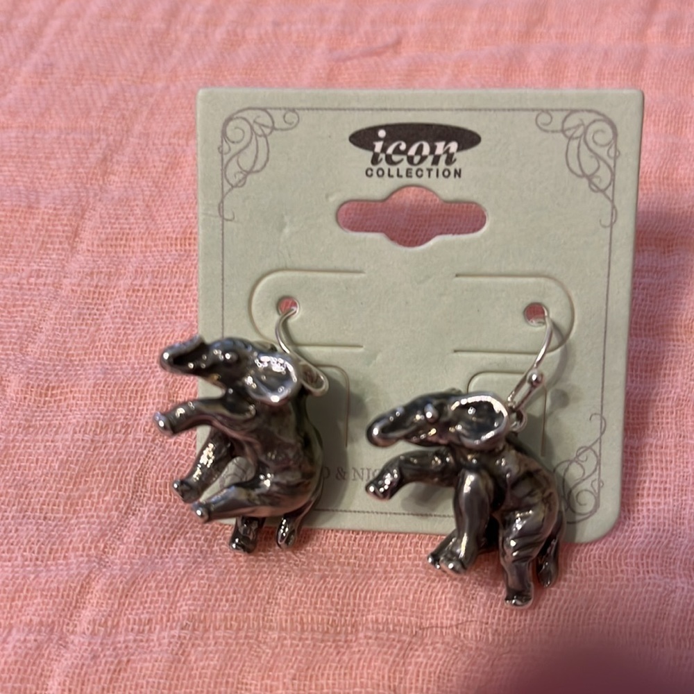 Elephant Earrings - Picture 3 of 3